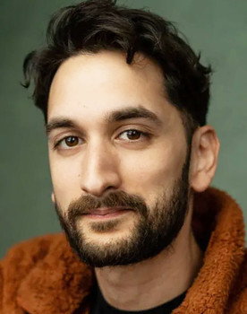 Bhav Joshi as Elliot