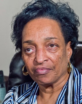 Romona Laws-Ratti as Mona