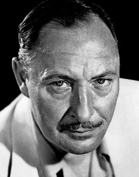 Lionel Atwill as Waterlow