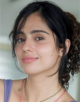 Rose Sardana as Meera’s Sister