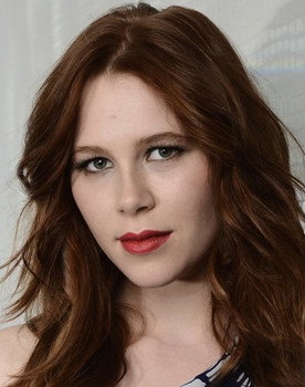 Anna McGahan as Greta McCraw