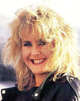 Alison Moyet as Self