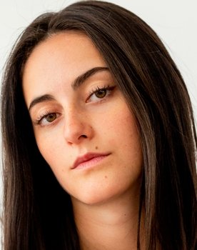 Ada Mar Lupiáñez as Nieves