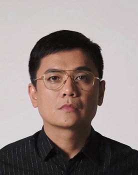 Jun Robles Lana