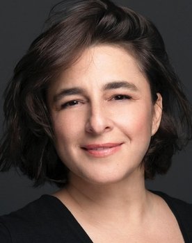 Esra Dermancıoğlu as Selma