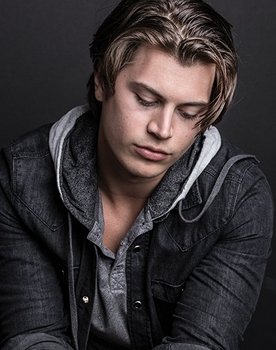 Tanner Stine Photo
