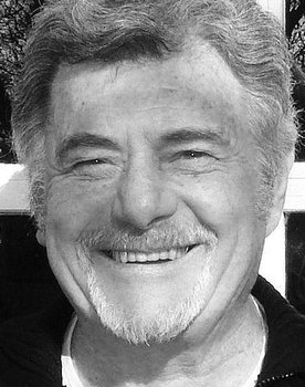 Jacques Anton as Flynt