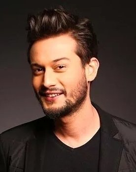 Burak Serdar Şanal as İsmail Bakır