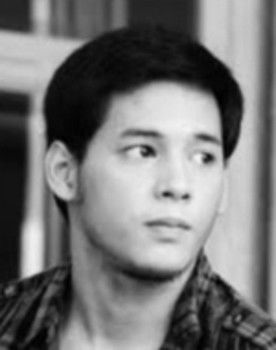 Dominic Roco as Vicente