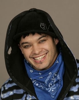 Noel Areizaga as Ruben