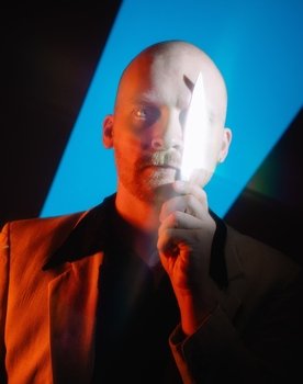 Luke Röber as Das Dottermandl (voice)