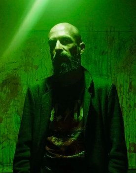 Guillermo Vent as Monje