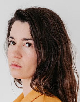 Sarah V. Zielke as Verkäuferin