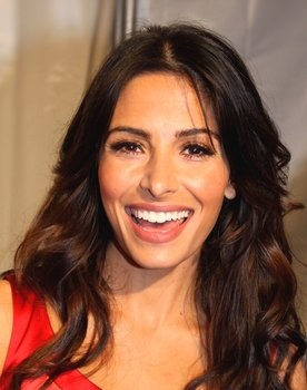 Sarah Shahi Photo