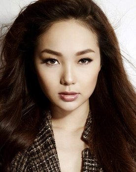 Minh Hang as Dung