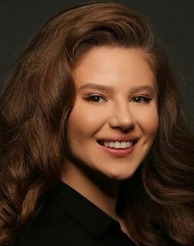 Ecem Baltacı as Selin Egemen