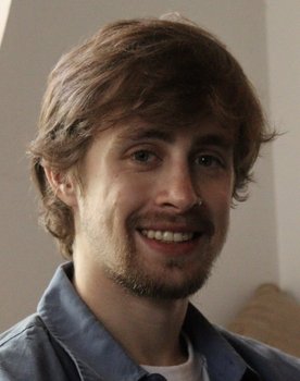 Gui Mallmann as Pássaro