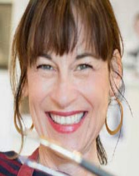 Allison Moore as Dee Dee (voice)