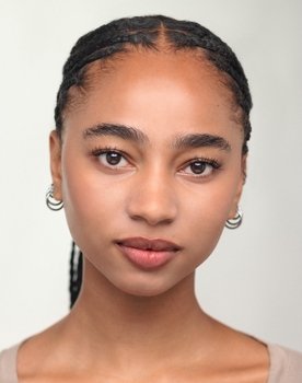 Tayler Buck as Lily