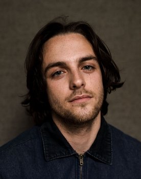 Rémi Goulet as André