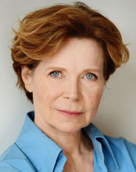 Marion Kracht as Patrizia Norgaard