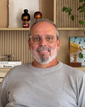 Leo Caettano