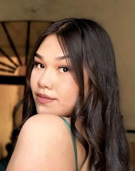 Koret Cuervo as Atenea