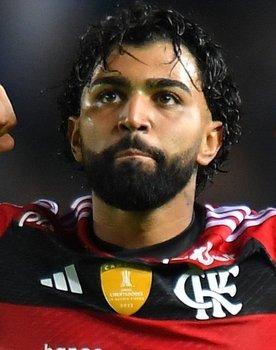 Gabriel Barbosa as Paulo Barbosa