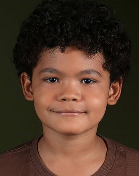 Davi Luis Flores as Cristiano Gonzaga