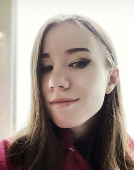 Ваня Tail as Кросс, Лия