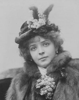 Marie Shotwell as Fay Gonard