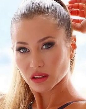 Adabel Guerrero as Alejandra Pradón