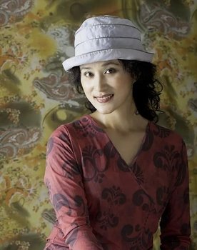 Zhang Xiaolei as Guanyin Zhang