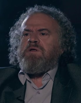 Bujar Asqeriu as Astriti