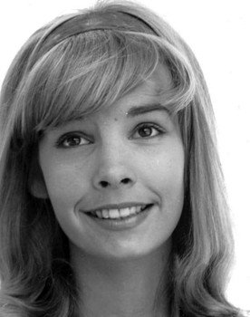 Cindy Carol as Pandora 'Panny' Leaf