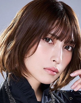 上杉真央