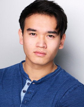 Kosi Eguchi as Holden Tusk
