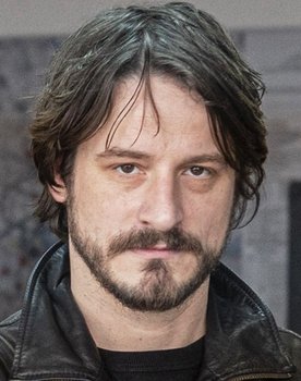 Igor Benčina as Jovan