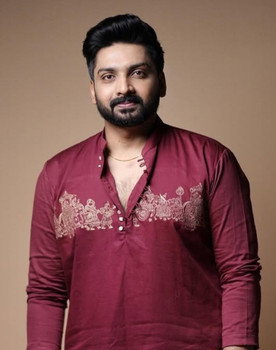 Thejus Jyothi as Contestant