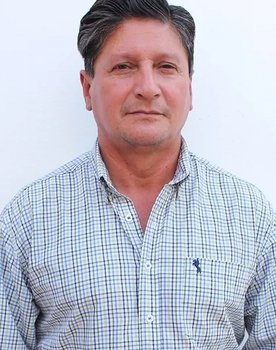 Miguel García as Él mismo