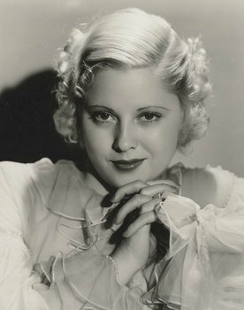 Mary Carlisle as Edna Howard