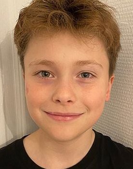 Louis Raison as Clotaire (8 ans)