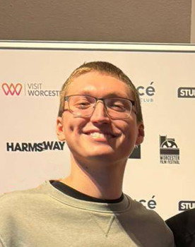 Freddie Blu Bailey as Dr. White