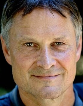 Claus Meyer as Claus Meyer