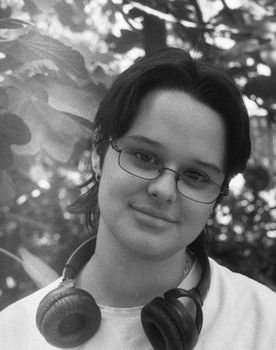 Noah Cajas as Oliver