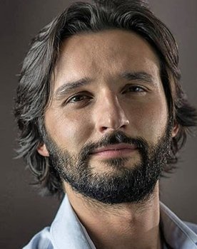 Maurizio Pulina as Imprenditore 4, Efisio