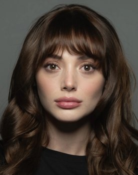 Rabia Soytürk as Hilal