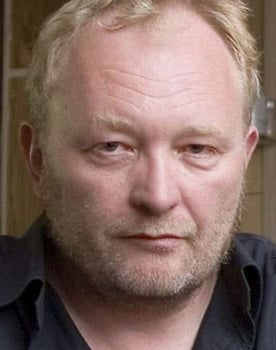 Bjarne Henriksen as 
