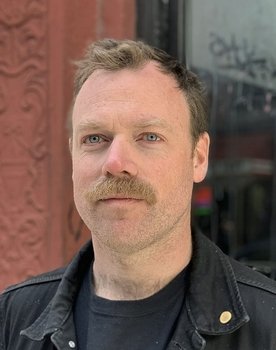 Clemens Poole as Narrator (voice)