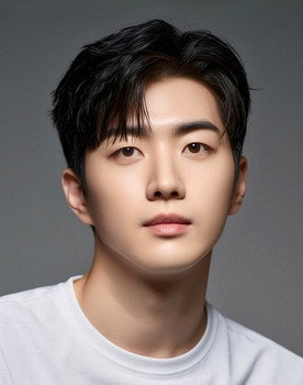Kang Hoon as Kim Shi-yeol